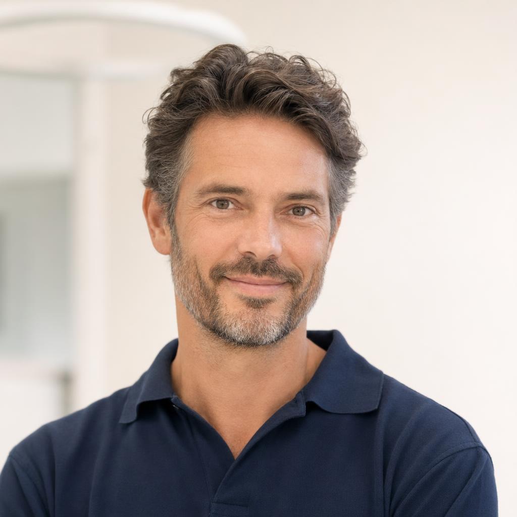 Dr. Maximilian Lentz